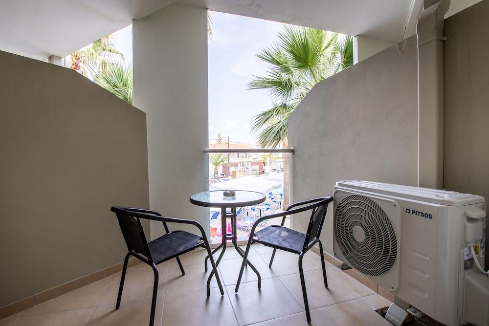 White Olive Premium Cameo Hotel Zakynthos Town Exterior foto